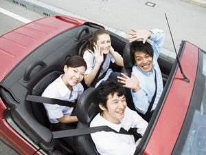 車検料金を徹底比較!お得に車検を受けるためのポイントとおすすめ業者ガイド